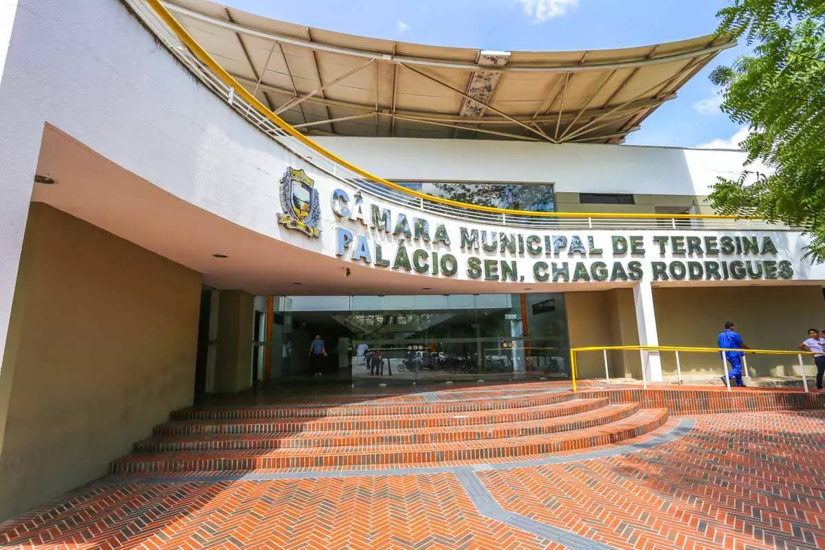 Projeto requer da Prefeitura instalação de SAMU veterinário em Teresina